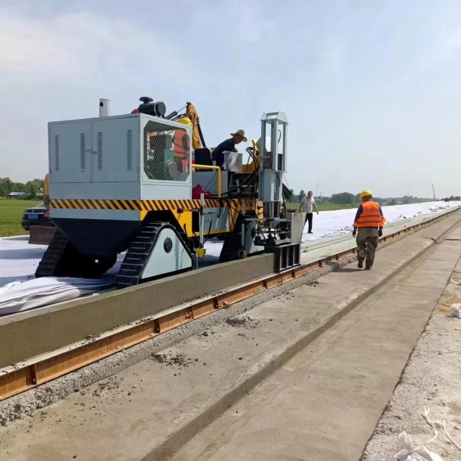 best concrete curb slipform paver,concrete curb machine worth buying,slipform paver vs traditional forming,automatic curb and gutter machine pros cons,best road kerb maker for contractors,should I buy a slipform paver unboxing and complete package contents