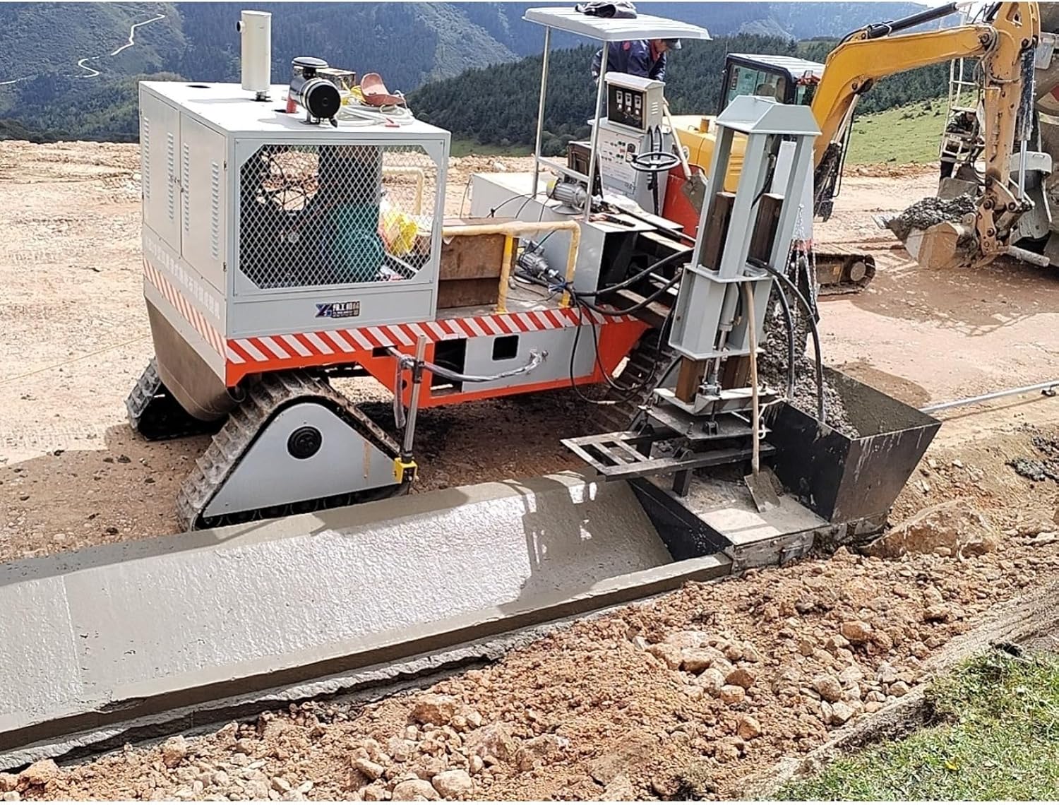 best concrete curb slipform paver,concrete curb machine worth buying,slipform paver vs traditional forming,automatic curb and gutter machine pros cons,best road kerb maker for contractors,should I buy a slipform paver performance testing and real-world results