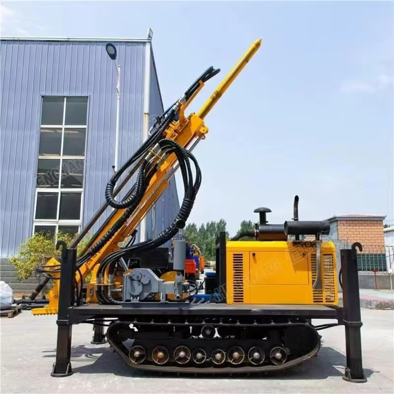 tracked water well drilling rig,crawler water well drilling rig worth buying,portable groundwater well drilling machine vs alternatives,hydraulic deep drilling equipment pros cons,should I buy a tracked water well drilling rig,best water well drilling rig for irrigation performance testing and real-world results
